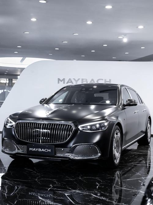 广州15岚图汽车的售后服务让用户无忧出行，迈巴赫未来的豪华车趋势